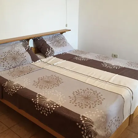 Vera Panzió Valizza