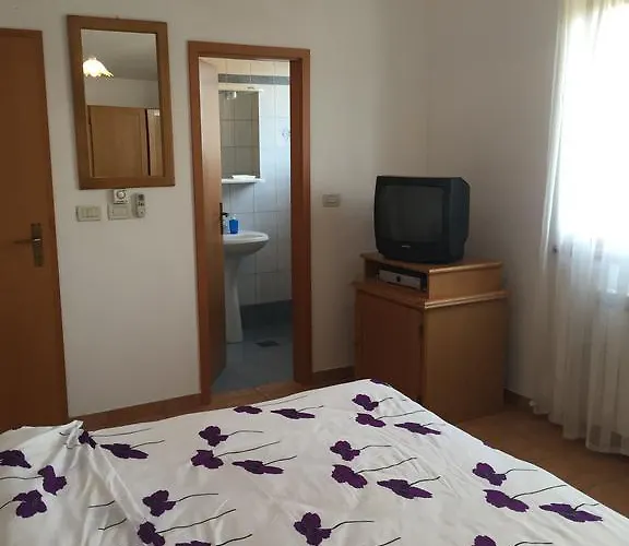 Vera krevet i doručak