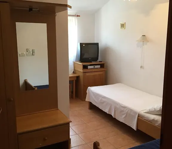 krevet i doručak Vera 3*