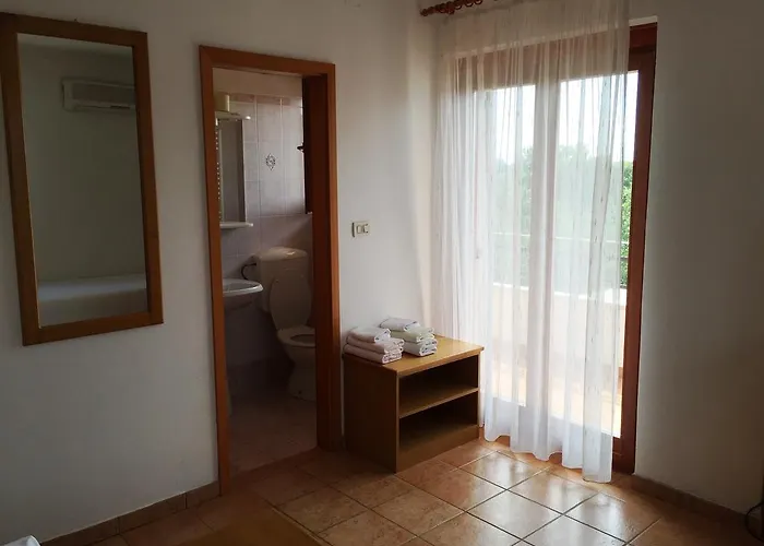 Vera krevet i doručak Valica