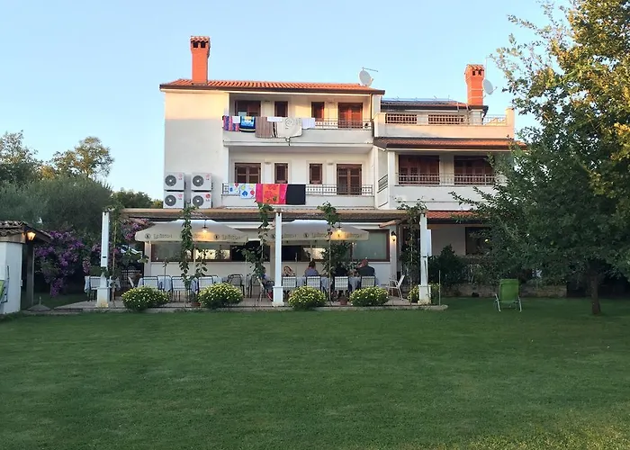 Vera krevet i doručak Valica