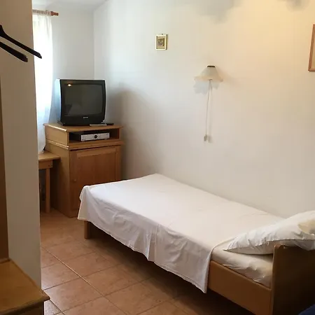 Vera Отель типа 