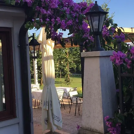 住宿加早餐酒店 维拉住宿加早餐旅馆 3*